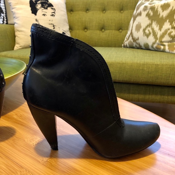 Seychelles Black Bootie Heels Size 7 1/2 - Picture 7 of 13